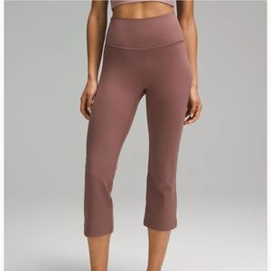 Lululemon Groove Crop 23 inch, Dusty Clay, Size 12